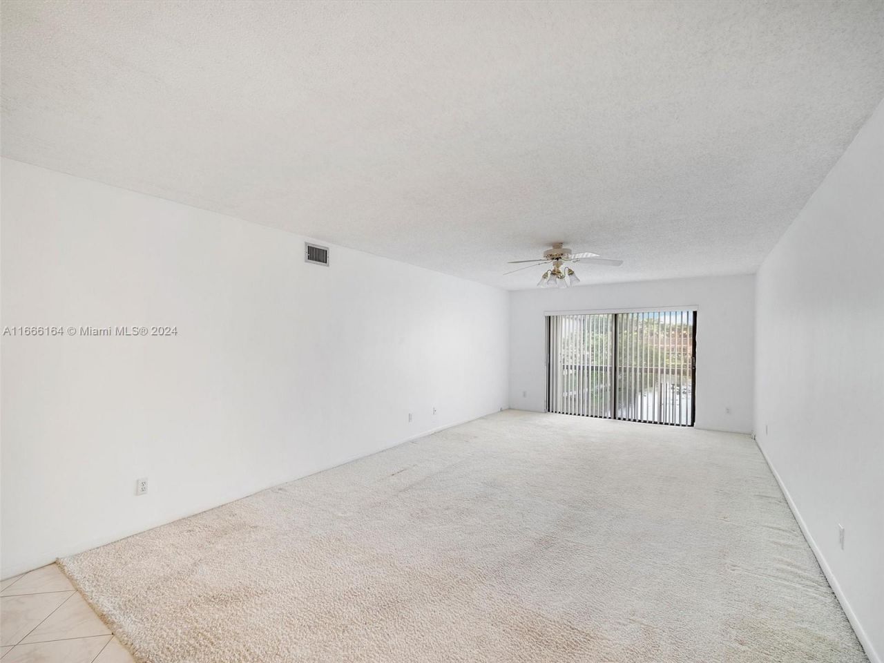 6090 N Sabal Palm Blvd, Unit 204, Tamarac, FL 33319 Photo