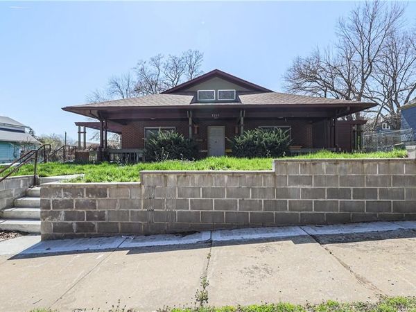 3219 Lexington Avenue, Kansas City, MO 64124