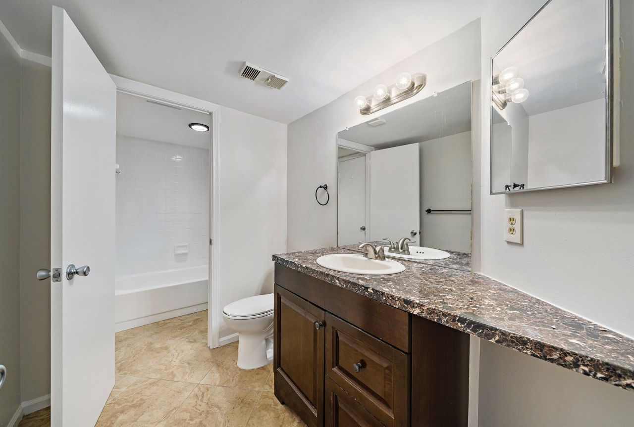 353 S Us Highway 1, Unit C203, Jupiter, FL 33477 Photo