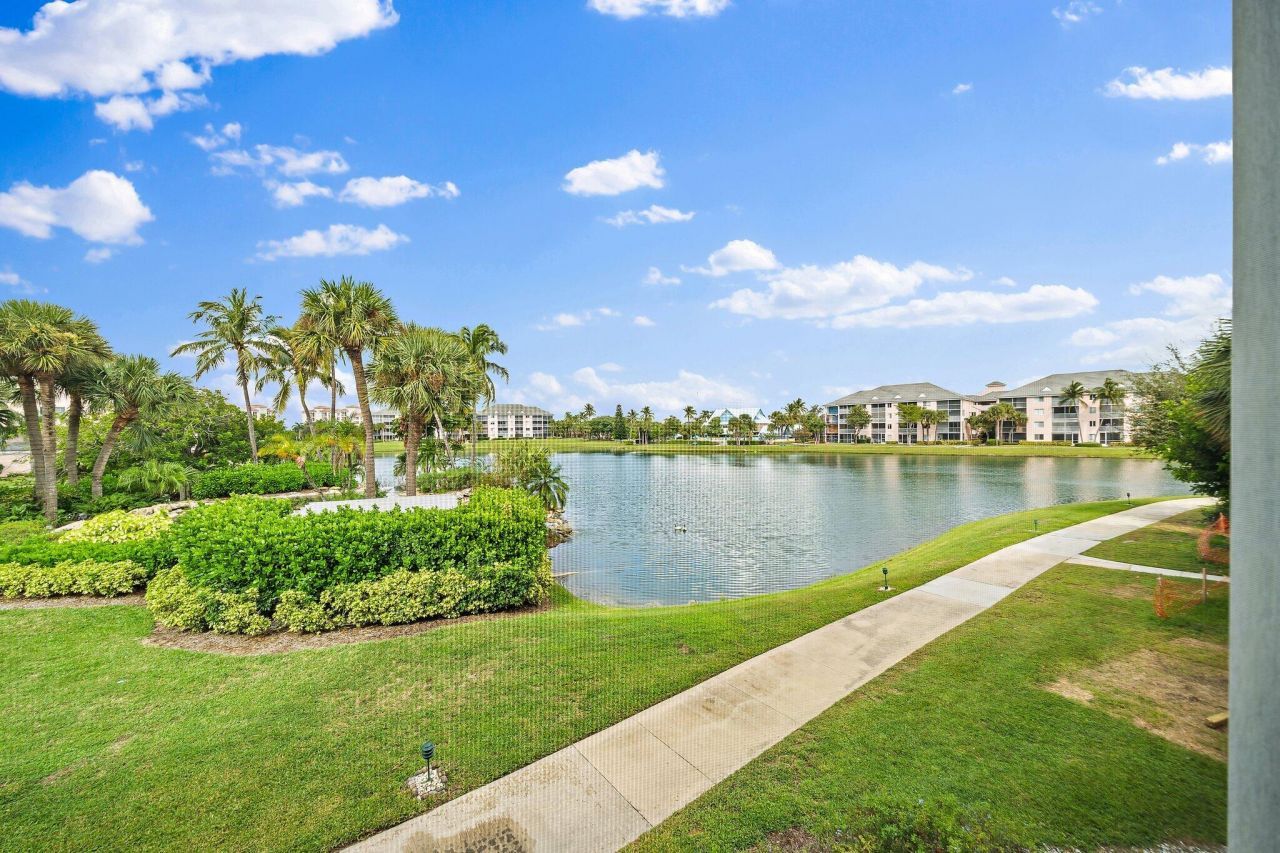 353 S Us Highway 1, Unit C203, Jupiter, FL 33477 Photo