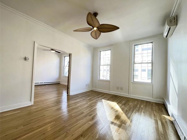 206 Montrose Avenue, Unit 3A, Brooklyn, NY 11206