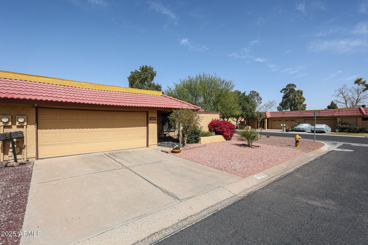 4916 E Hopi Street, Phoenix, AZ 85044 Main Photo