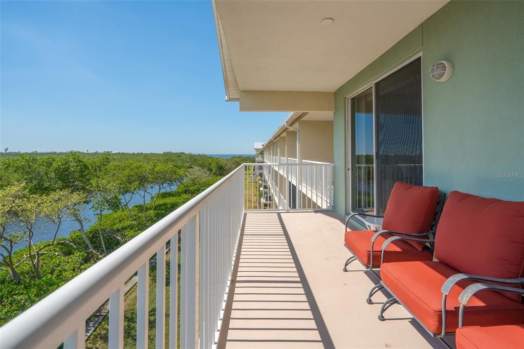 3230 Mangrove Point Drive, Ruskin, FL 33570 Photo