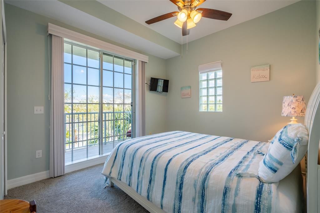 3230 Mangrove Point Drive, Ruskin, FL 33570 Photo