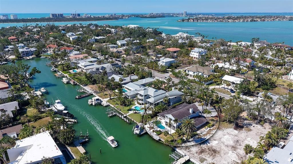 732 Siesta Drive, Sarasota, FL 34242 Photo