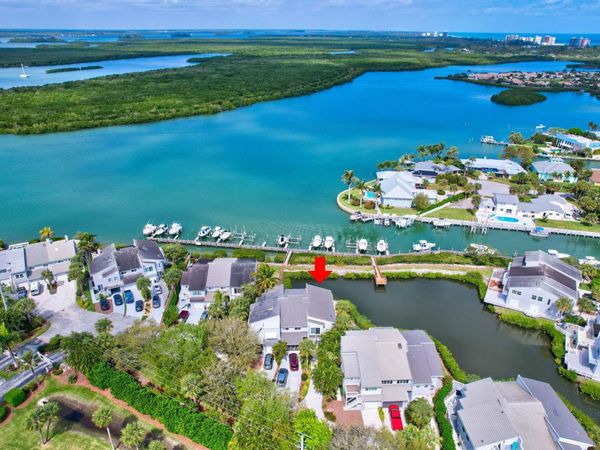 2440 Harbour Cove Drive, Fort Pierce, FL 34949