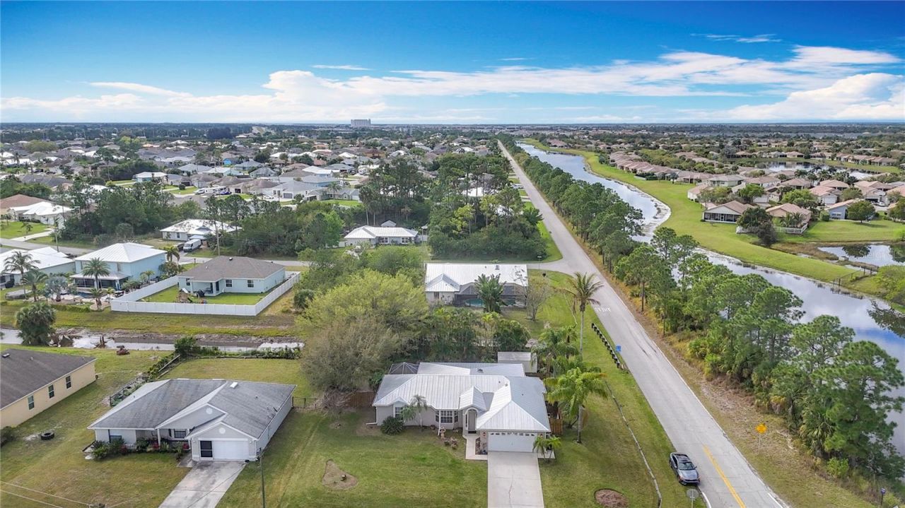 2686 SW Fairgreen Road, Port Saint Lucie, FL 34987 Photo