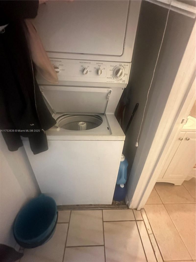 5851 Washington St, Unit 84, Hollywood, FL 33121 Photo