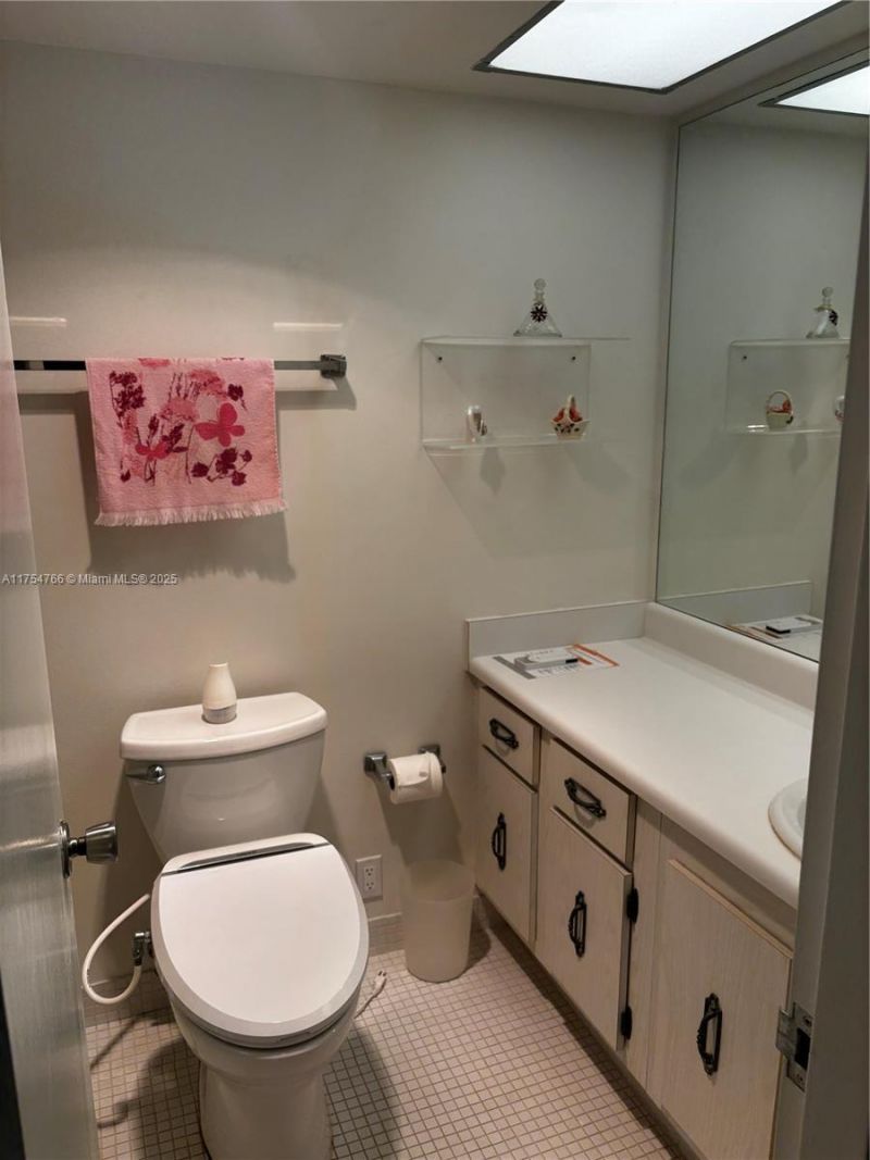 301 174th St, Unit 2217, Sunny Isles Beach, FL 33160 Photo