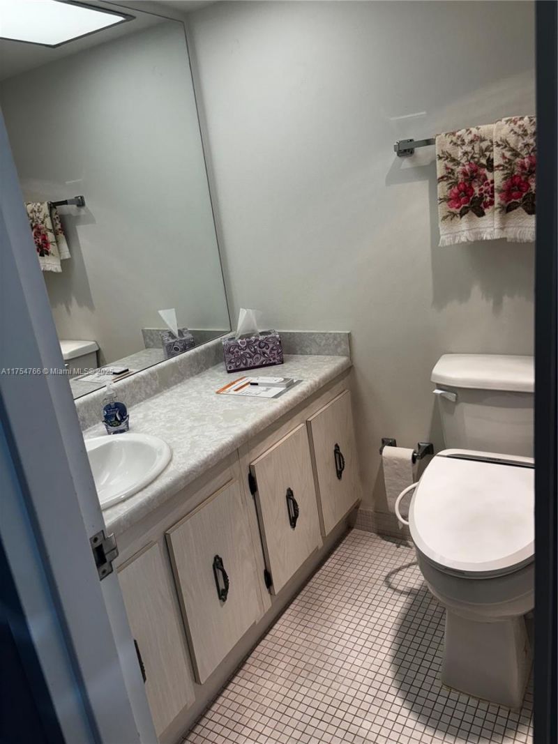 301 174th St, Unit 2217, Sunny Isles Beach, FL 33160 Photo