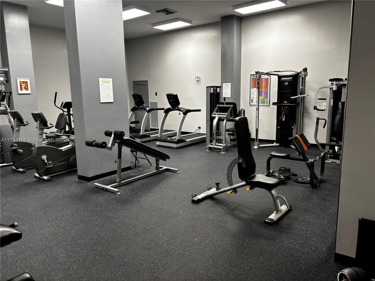 301 174th St, Unit 2217, Sunny Isles Beach, FL 33160 Photo