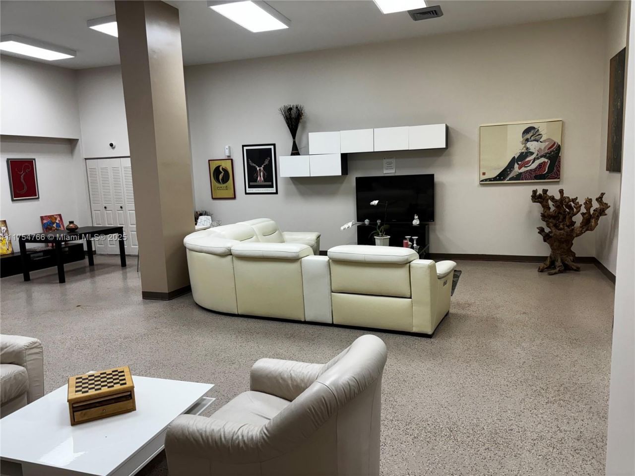 301 174th St, Unit 2217, Sunny Isles Beach, FL 33160 Photo