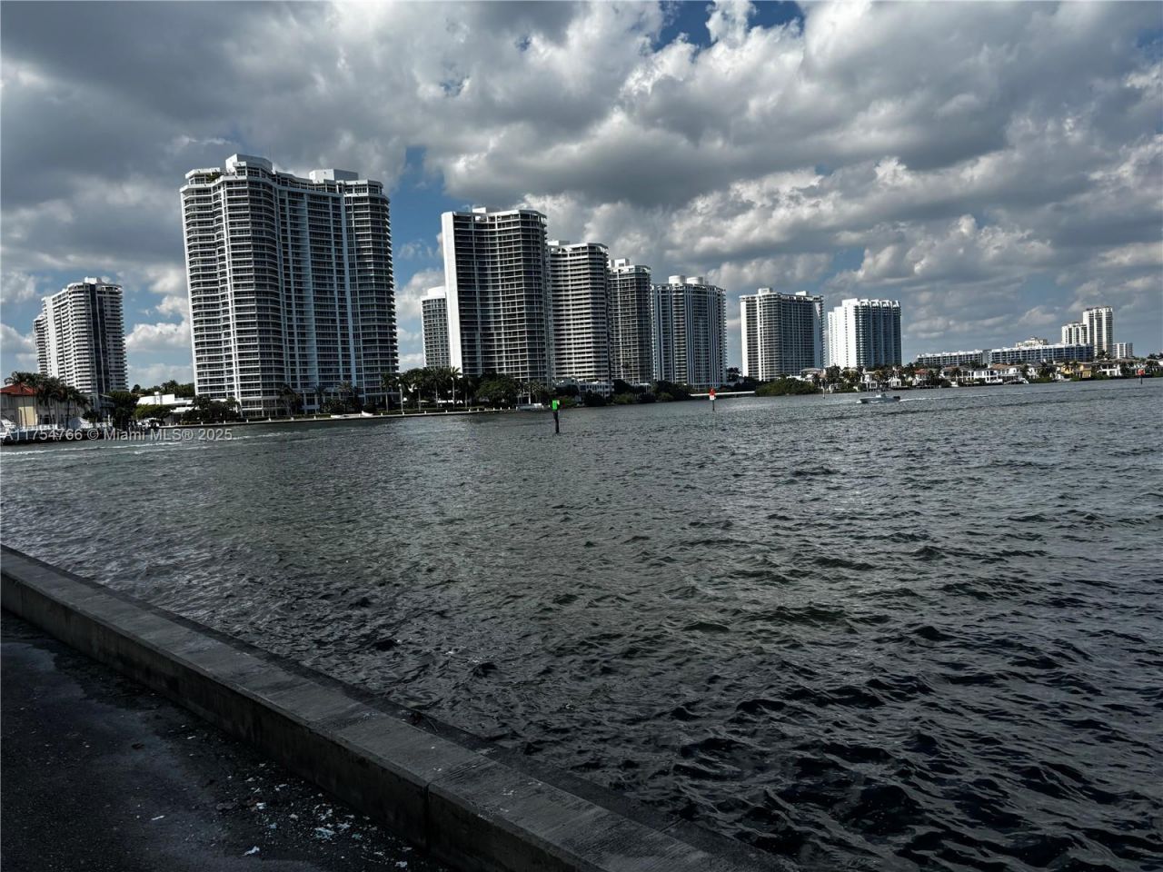 301 174th St, Unit 2217, Sunny Isles Beach, FL 33160 Photo