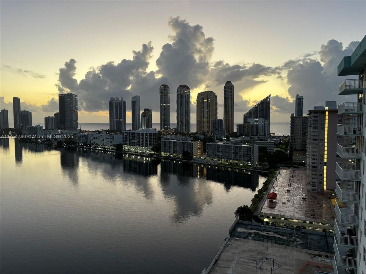 301 174th St, Unit 2217, Sunny Isles Beach, FL 33160 Photo