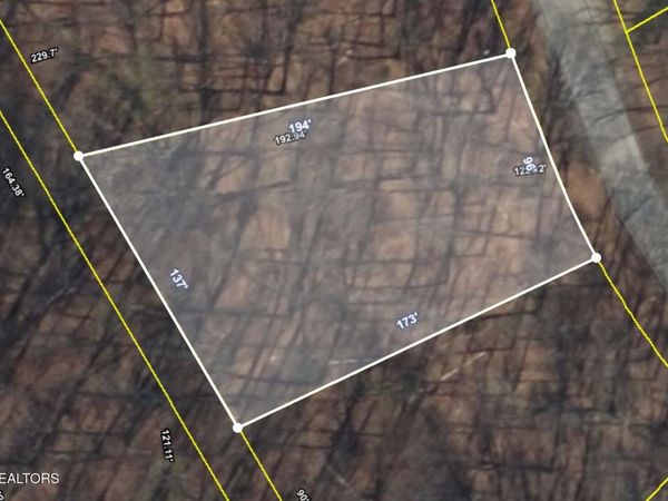 121 Pineridge Loop, Fairfield Glade, TN 38558