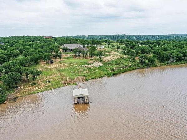 133 Sunset Bay Pointe Court, Chico, TX 76431