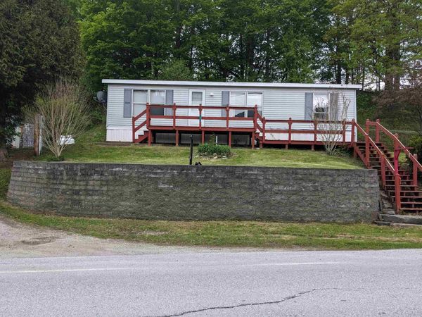 238/266 South Main Street, Danby, VT 05739