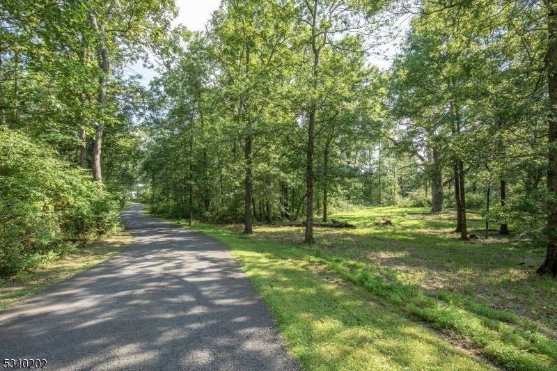 1 Twin Oaks Ln, Harding, NJ 07976 Main Photo