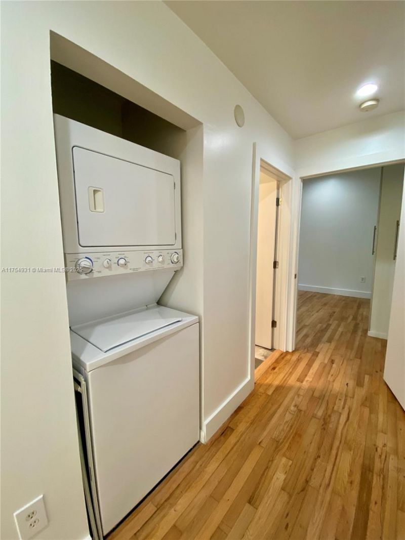 929 Michigan Ave, Unit 5, Miami Beach, FL 33139 Photo