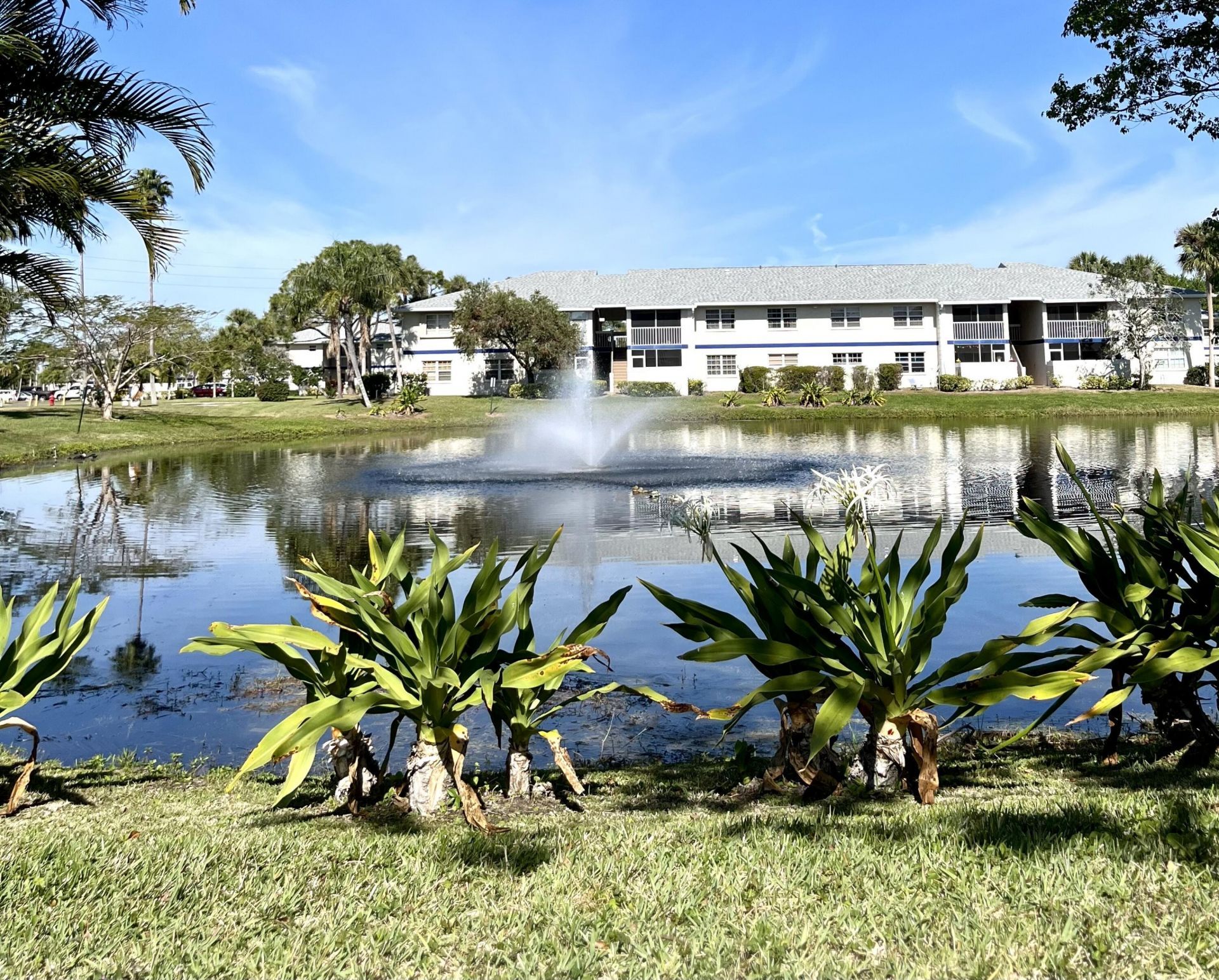 1548 SE Royal Green Circle, Unit 105, Port Saint Lucie, FL 34952 Photo