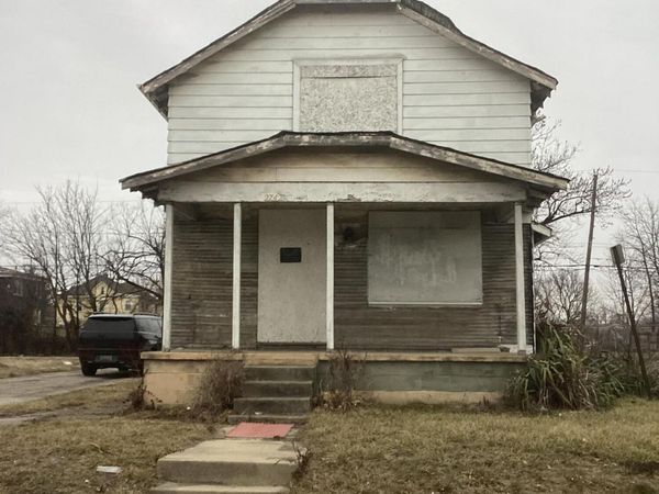 2742 E 5th Avenue, Columbus, OH 43219