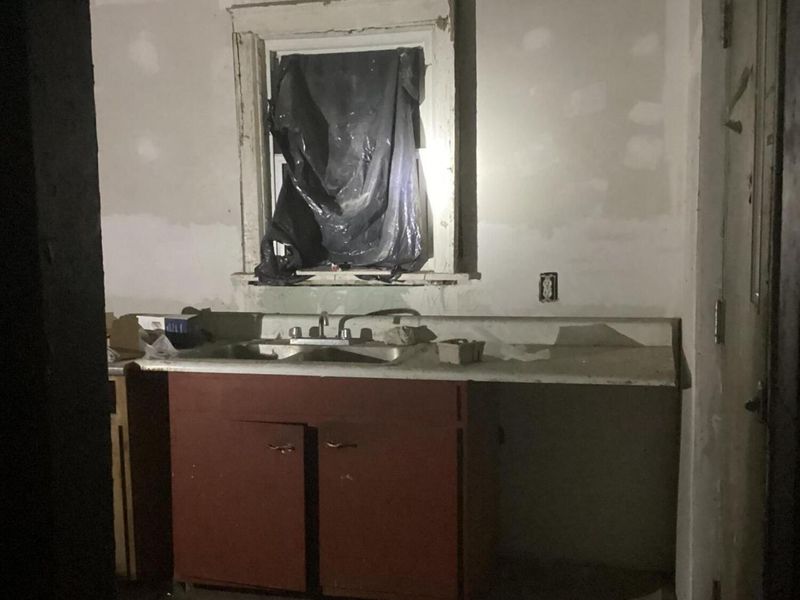 2742 E 5th Avenue, Columbus, OH 43219 Photo 3