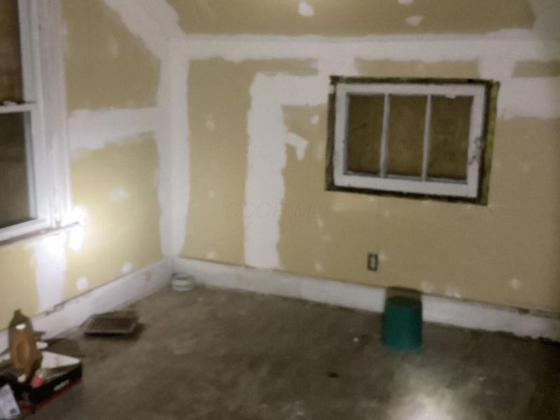 2742 E 5th Avenue, Columbus, OH 43219 Photo 8