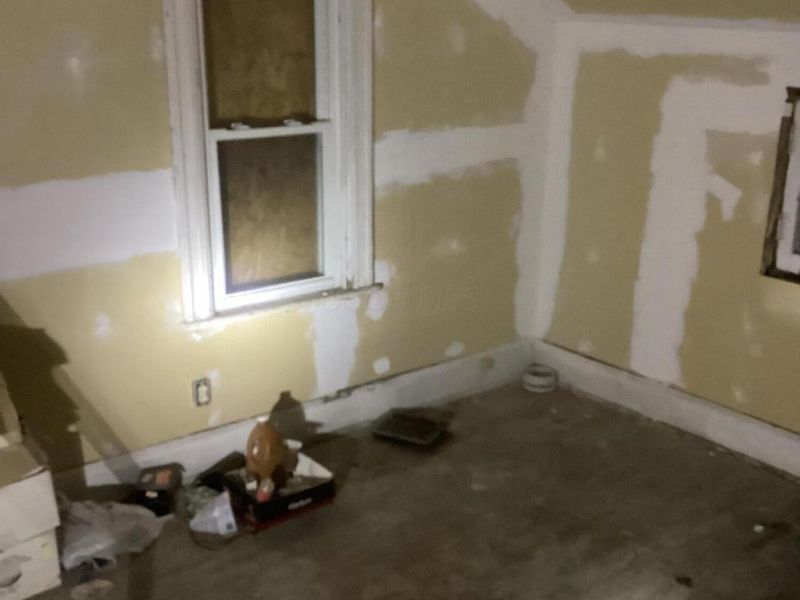 2742 E 5th Avenue, Columbus, OH 43219 Photo 9