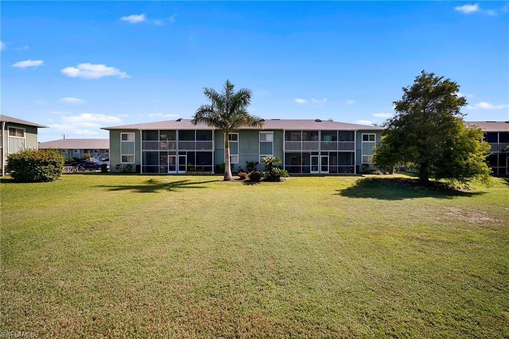 144 Cypress Way E, Unit 707, Naples, FL 34110 Photo