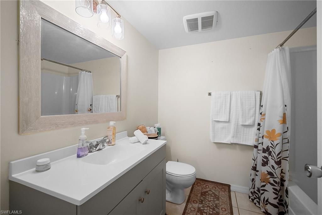 144 Cypress Way E, Unit 707, Naples, FL 34110 Photo