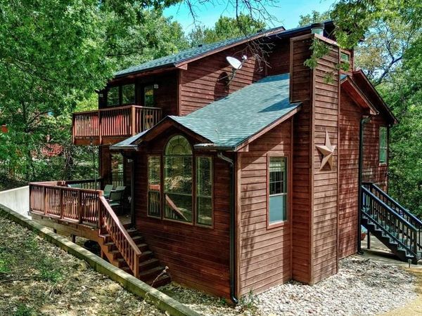 766 Lakepoint Loop, Pottsboro, TX 75076