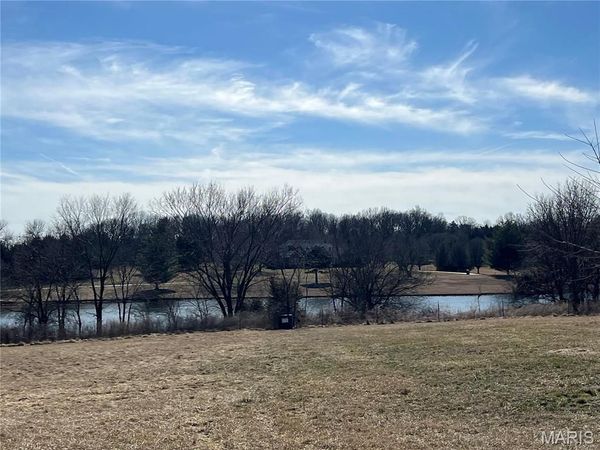 2 GRAND LAKE CIRCLE, Lebanon, MO 65536