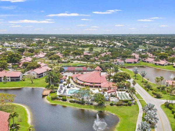7825 Lexington Club Boulevard, Unit B, Delray Beach, FL 33446
