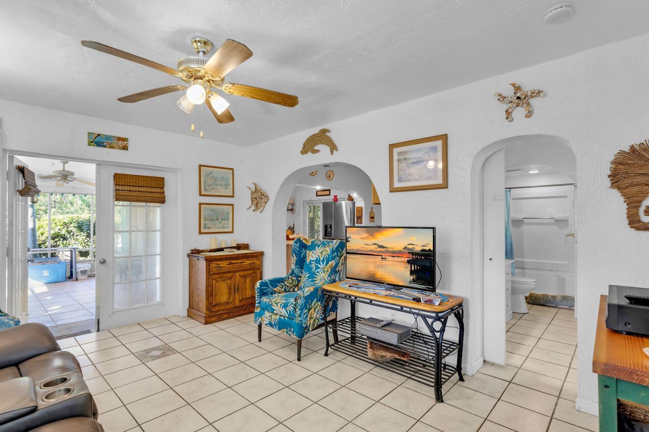 185 Dove Lake Drive, Tavernier, FL 33070 Photo