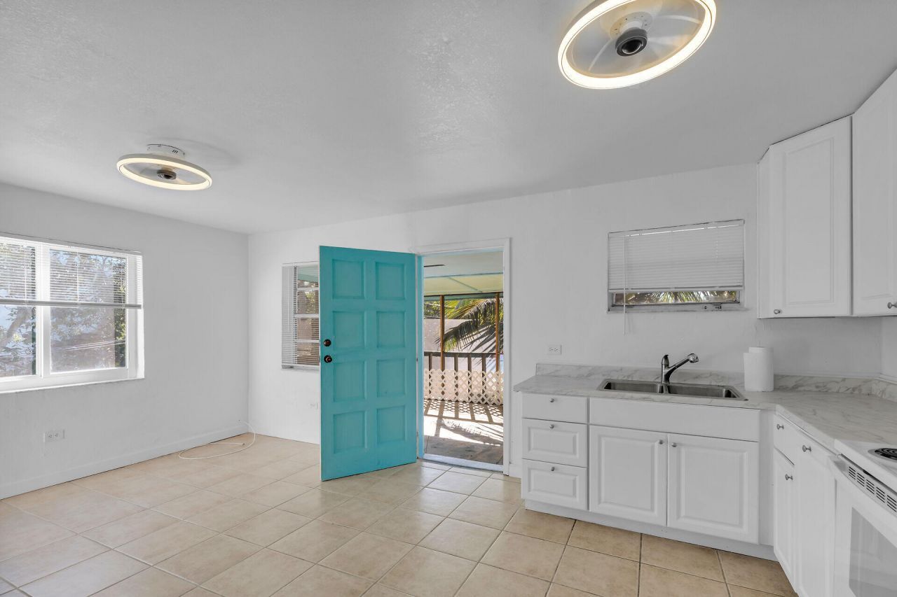 185 Dove Lake Drive, Tavernier, FL 33070 Photo