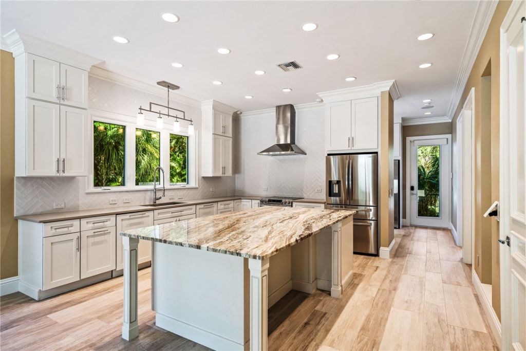 220 Shores Drive, Vero Beach, FL 32963 Photo