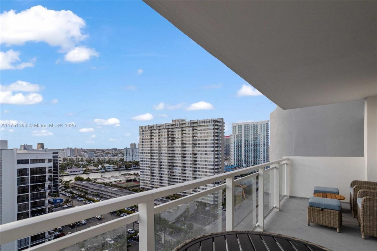 2030 S Ocean Dr, Unit 1607, Hallandale Beach, FL 33009 Photo