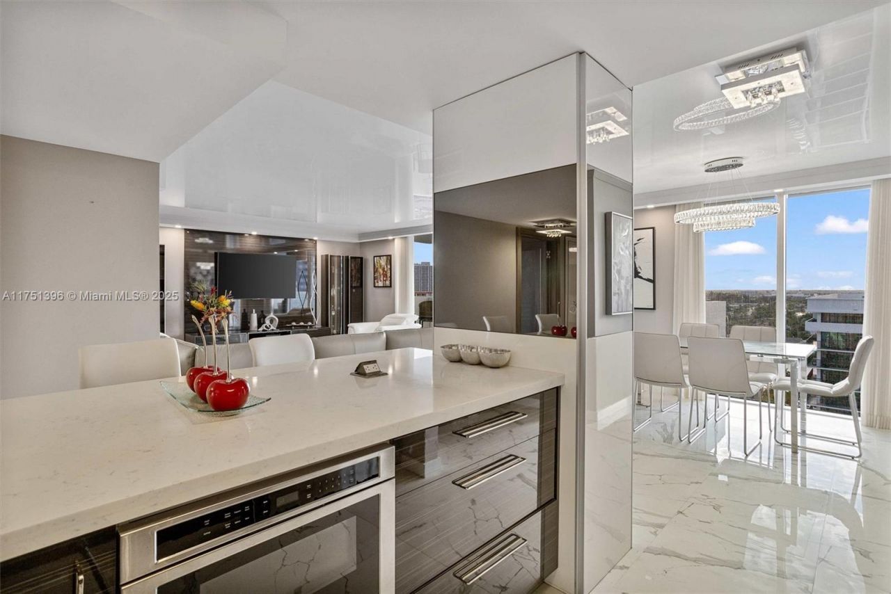 2030 S Ocean Dr, Unit 1607, Hallandale Beach, FL 33009 Photo