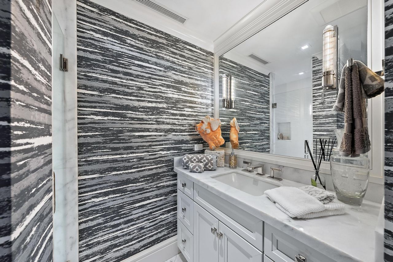 2500 S Ocean Boulevard, Unit 1 D 2, Palm Beach, FL 33480 Photo