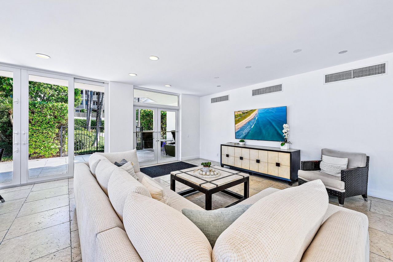 2500 S Ocean Boulevard, Unit 1 D 2, Palm Beach, FL 33480 Photo