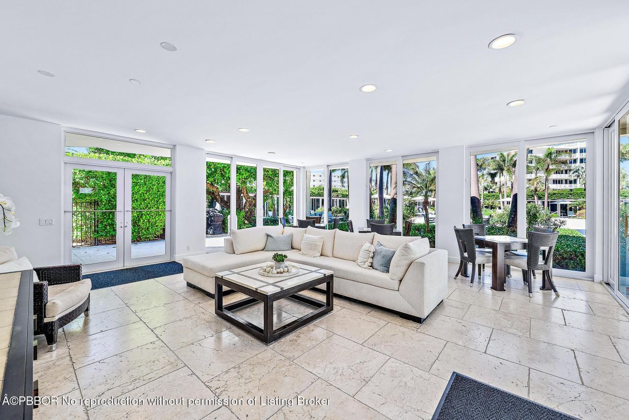 2500 S Ocean Boulevard, Unit 1D2, Palm Beach, FL 33480 Photo