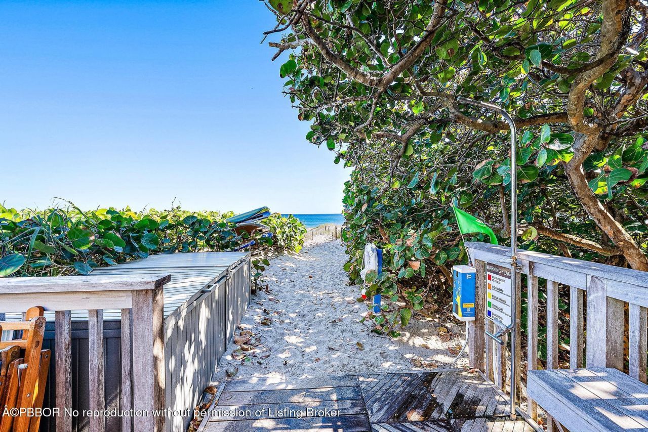 2500 S Ocean Boulevard, Unit 1D2, Palm Beach, FL 33480 Photo