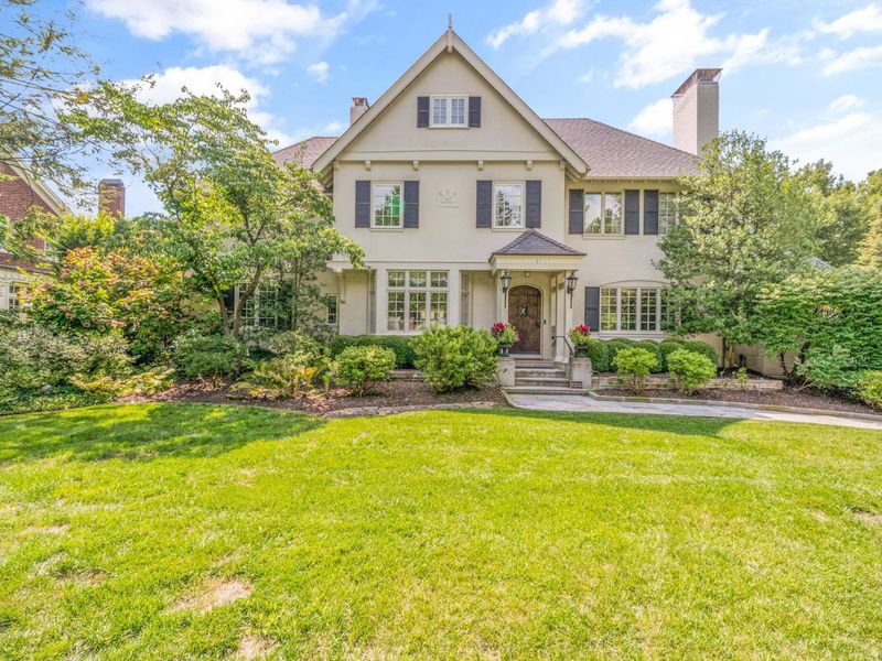 57 Preston Road, Columbus, OH 43209 Photo 2