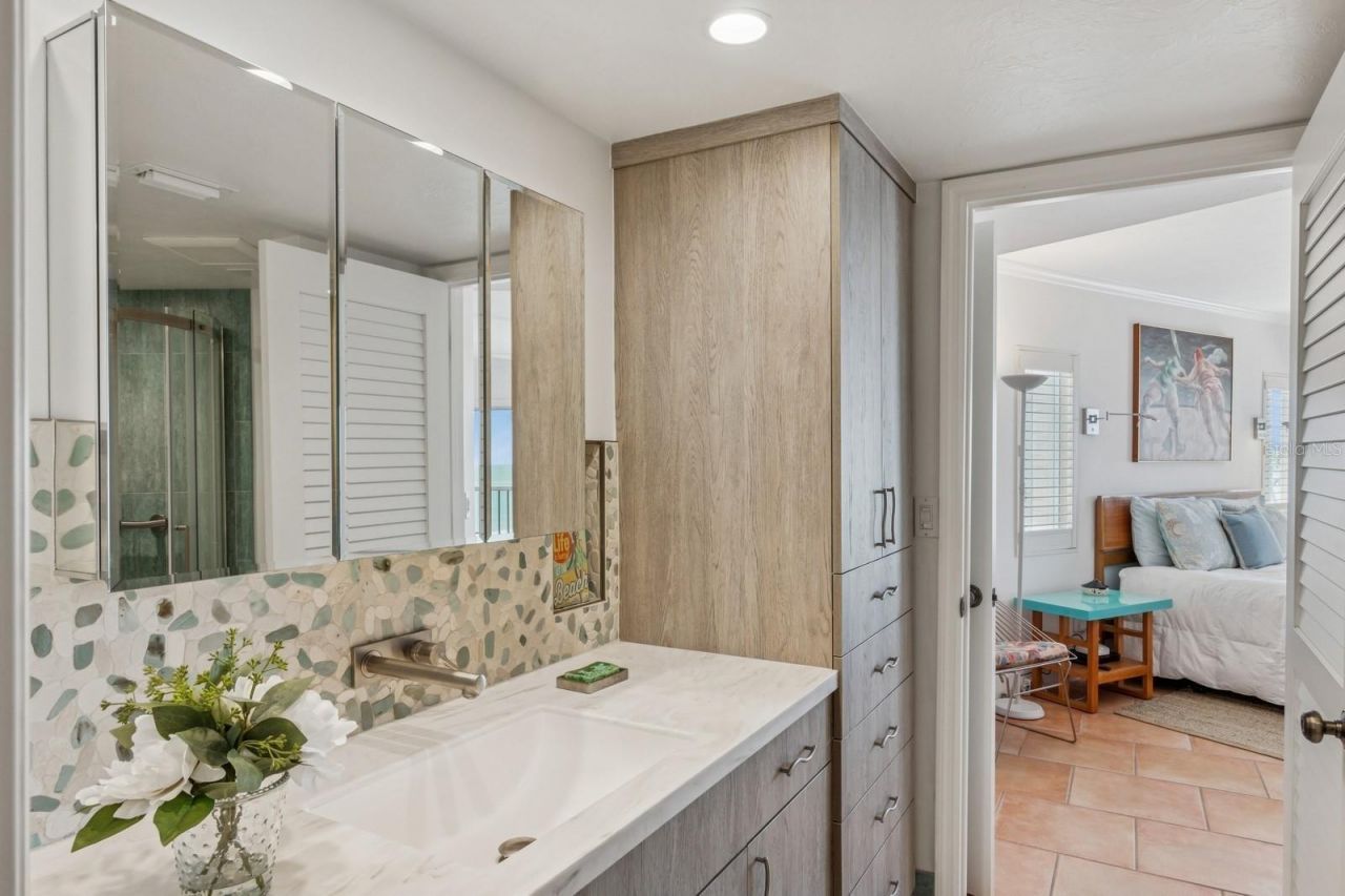 4835 Gulf Of Mexico Drive, Unit 302B, Longboat Key, FL 34228 Photo