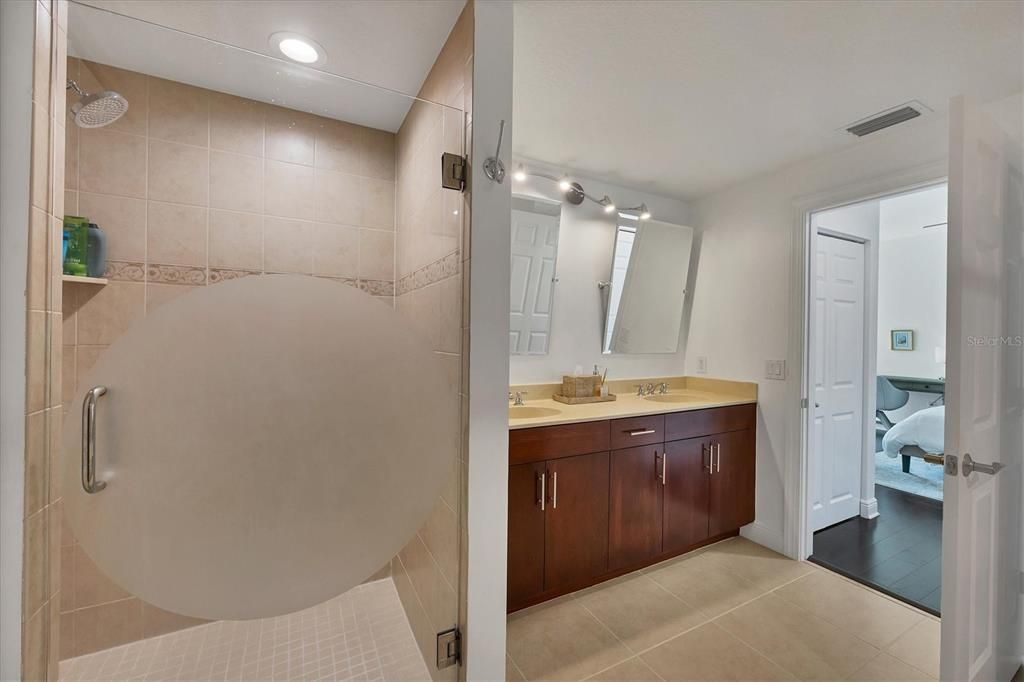 800 N Tamiami Trail, Unit 509, Sarasota, FL 34236 Photo