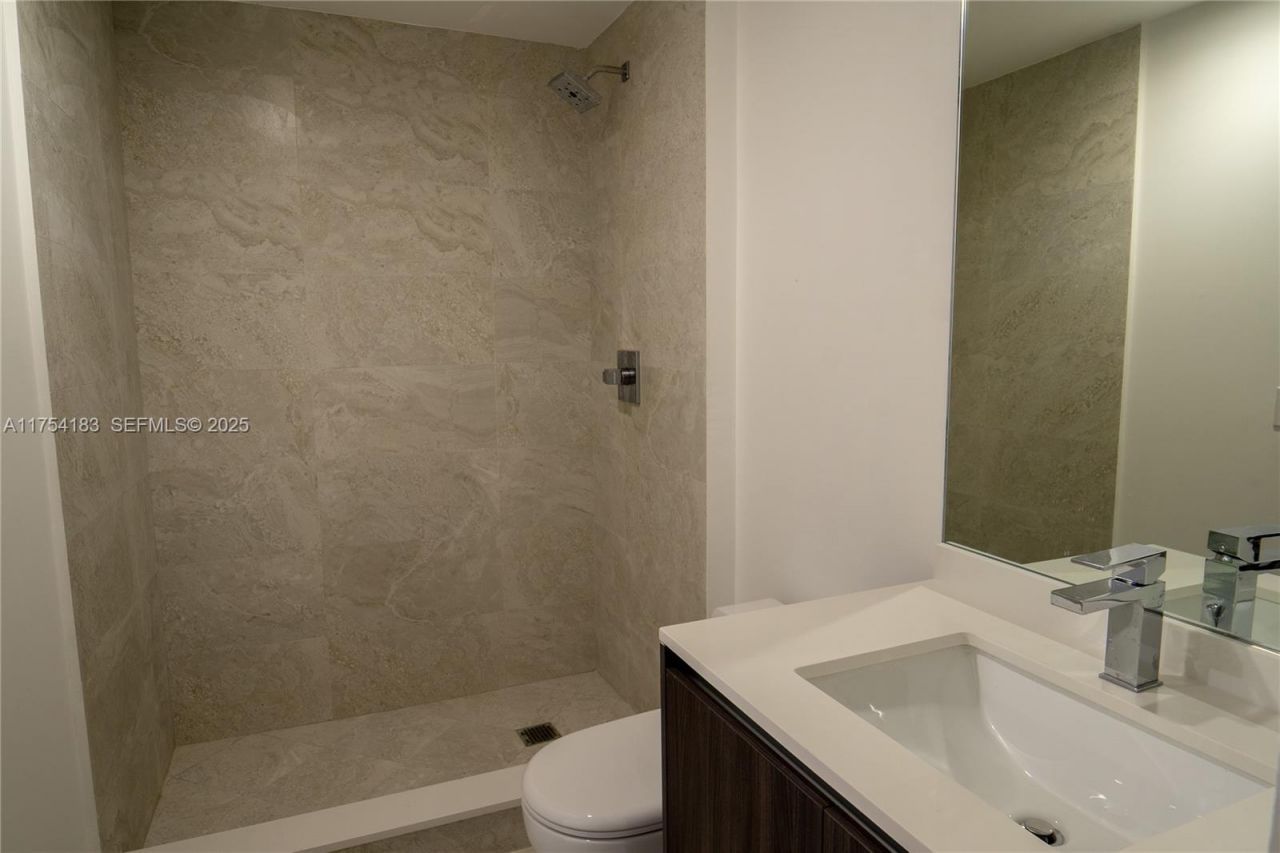 488 NE 18 St, Unit 1809, Miami, FL 33132 Photo