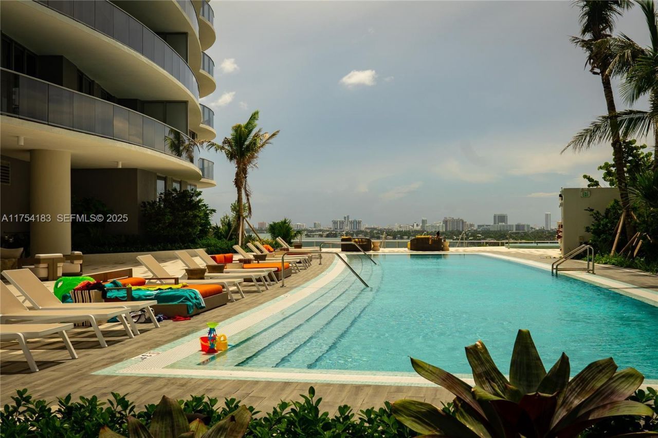 488 NE 18 St, Unit 1809, Miami, FL 33132 Photo