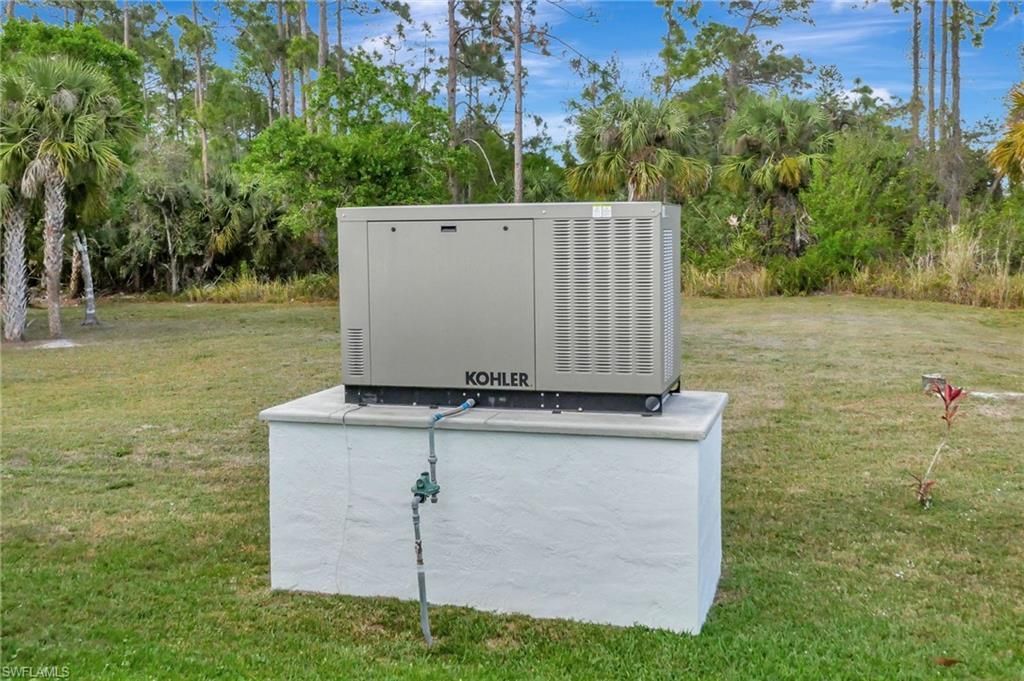 809 Robert Ave, Lehigh Acres, FL 33936 Photo