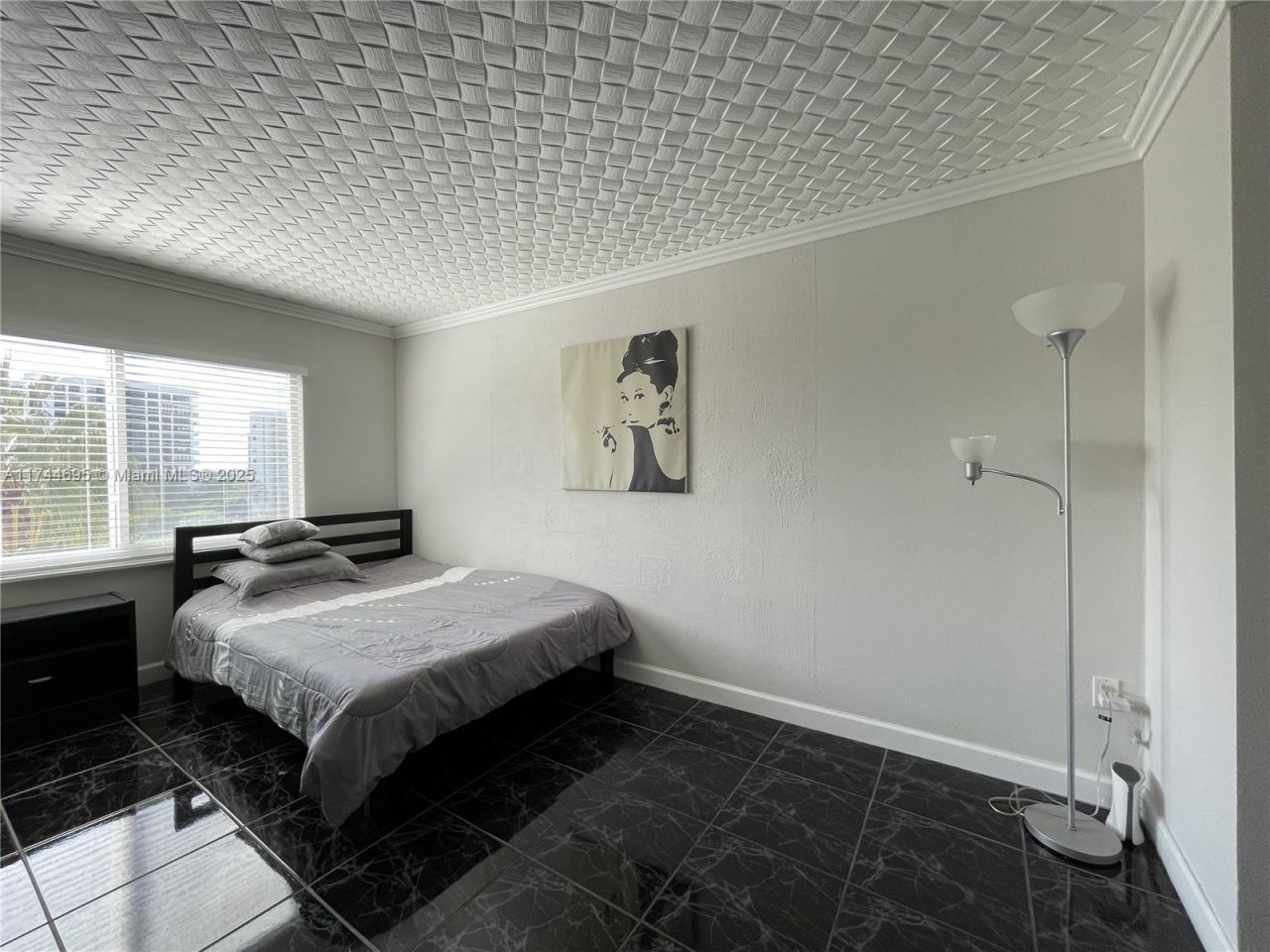 200 178th Dr, Unit 609, Sunny Isles Beach, FL 33160 Photo