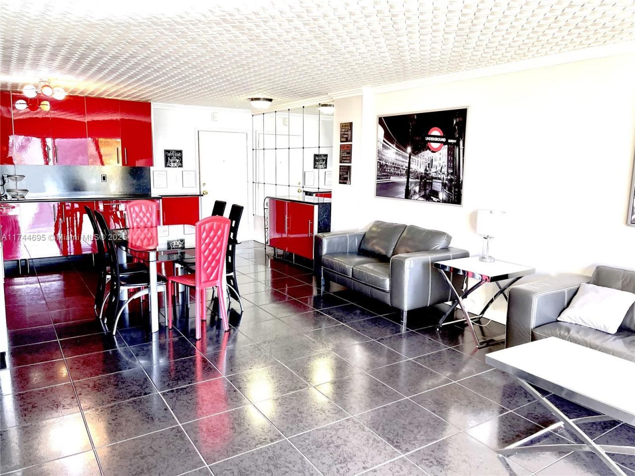 200 178th Dr, Unit 609, Sunny Isles Beach, FL 33160 Photo